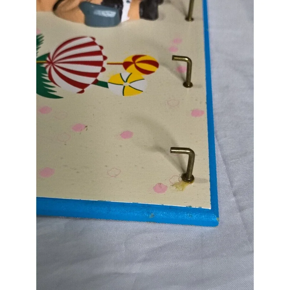 1989 Beachcombers Wooden Wall Mount For Keys Novelty Coastal Beach Guy